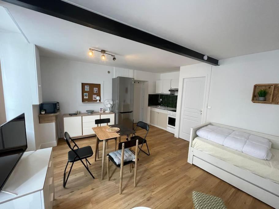 Studio Centre Ville La Rochelle  Bagian luar foto