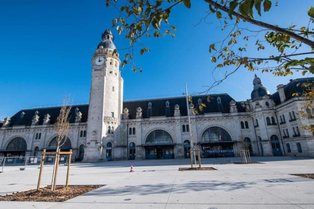 Studio Centre Ville La Rochelle  Bagian luar foto